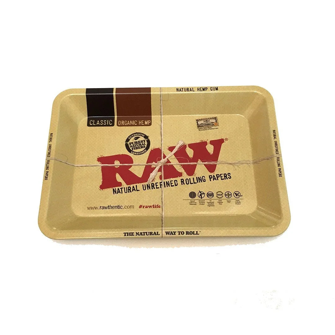Bandeja rectangular RAW para liar, color beige, con logotipos y diseño de cáñamo orgánico.