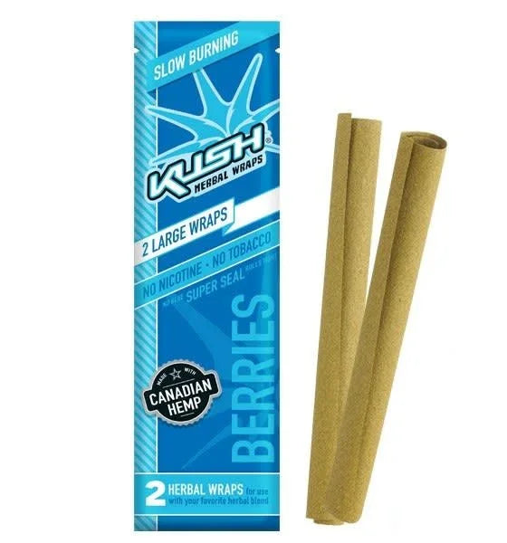 Empaque azul de hemp wraps sabor berries con dos hojas para liar de cáñamo al lado.