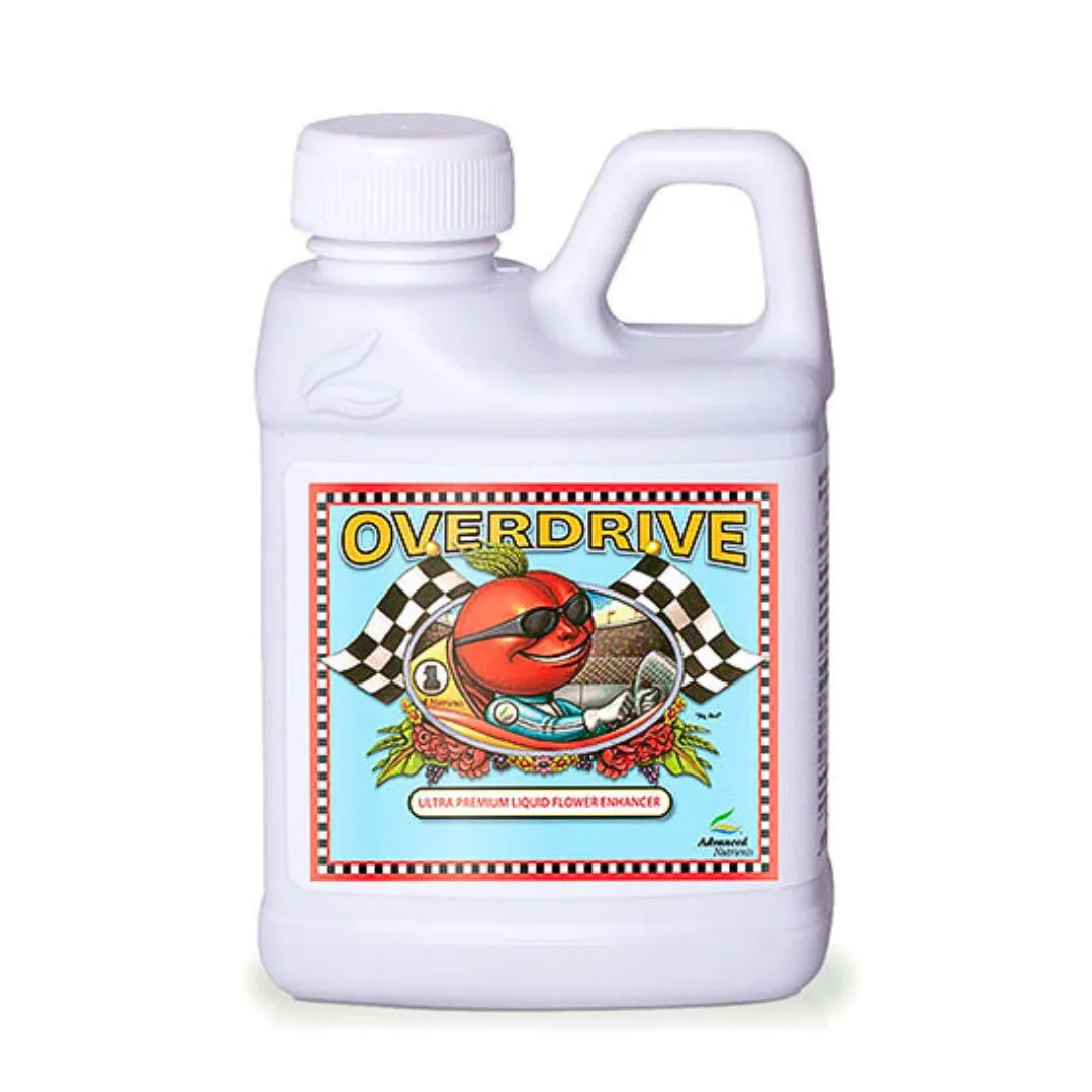 Botella de fertilizante Overdrive para cultivo indoor, etiqueta colorida con dibujo de tomate.