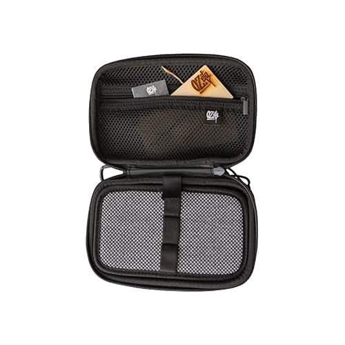 Estuche rígido negro para accesorios de cultivo indoor, con malla organizadora y cierre.