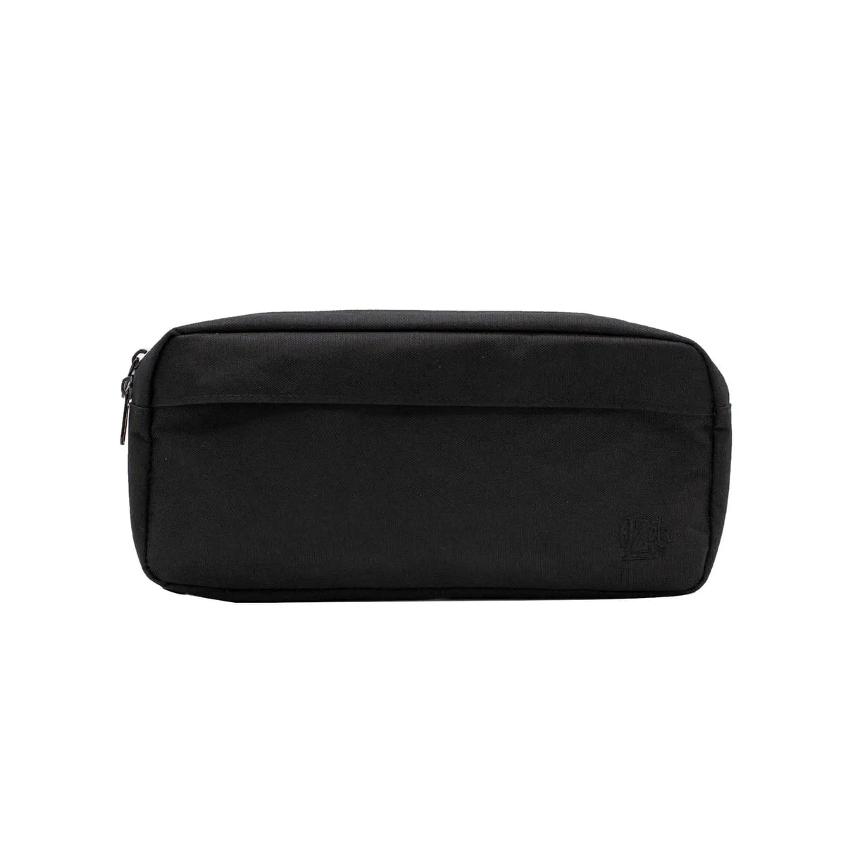 Bandolera negra de tela con cierre, ideal para transportar accesorios o artículos pequeños.