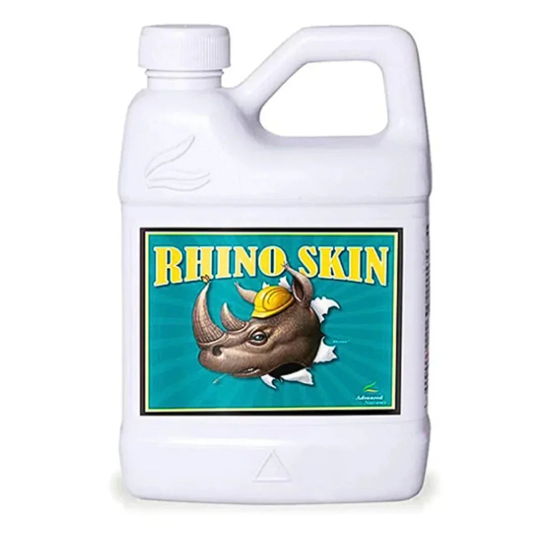 Botella de fertilizante Rhino Skin para cultivo indoor, etiqueta con dibujo de rinoceronte.