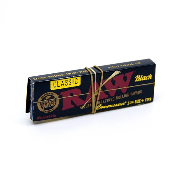 Papelillos Raw Black Connoisseur con Tips 1 1/4